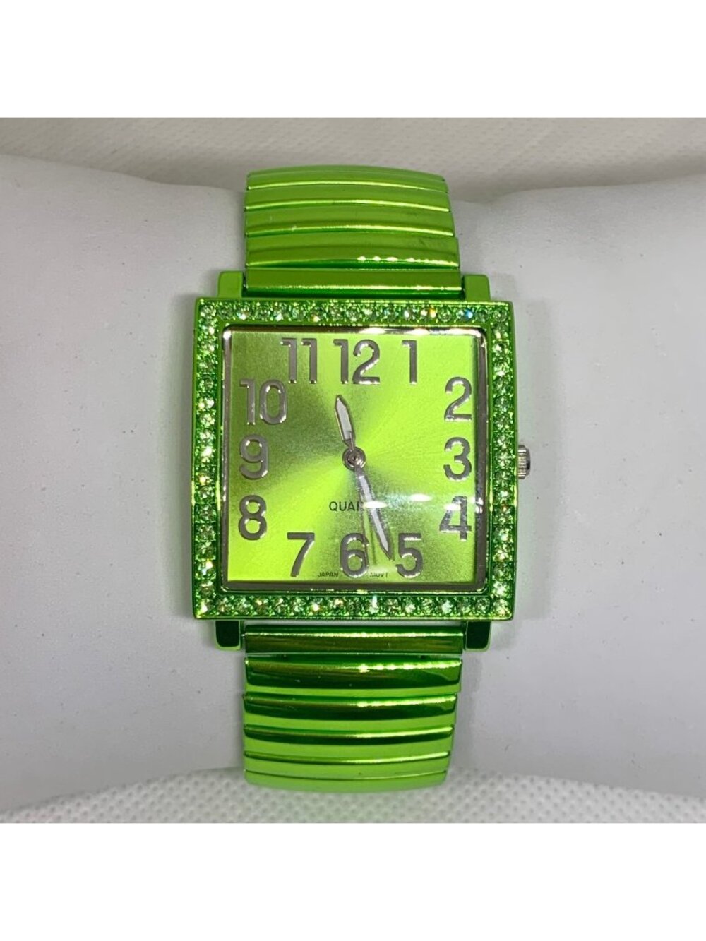 Women green tone watch 32mm square case rhinestones quartz analog running